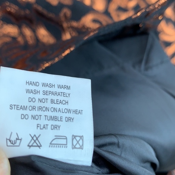 Betty Paige copper metallic 50s retro wiggle dress - Picture 9 of 10